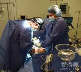 惊悚实拍24岁真人秀女星隆胸手术现场