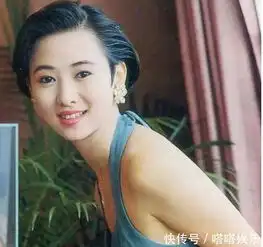 50岁翁虹容颜未老,小3岁老公帅气似小伙,女儿颜值不如她