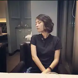 头像女头短发