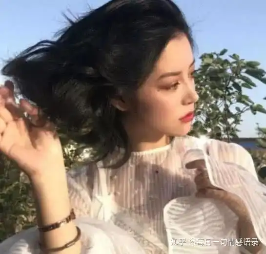 聊天时,聊死怎么办教你3个技巧缓解冷场,秒变撩妹高手