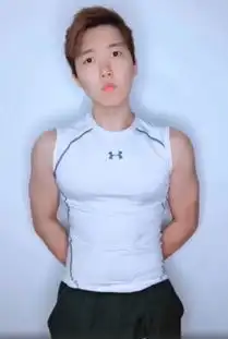 抖音第一美女晒出健身照后,网友我哭了一整夜
