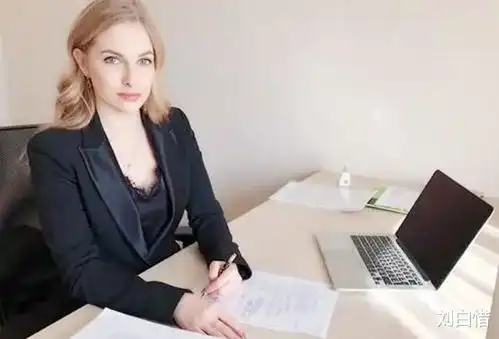 简笔画头像女生ins乌克