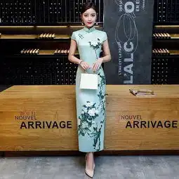 职场头像女气质旗袍