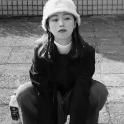 快手头像女生大全伤感黑白