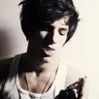 颓废的欧美风格qq男生头像没有你的世界