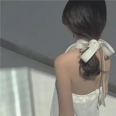2018气质女生性感头像高清头像谁动了真情谁就是输
