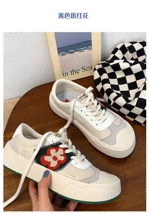 卓纪小白鞋女春夏款时尚百搭2022春秋季新款潮鞋小红花朵刺绣板鞋学生皮面平底白鞋子