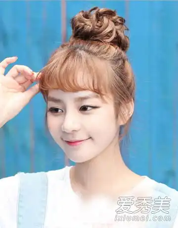 2015女孩时尚空气刘海清新发型百搭