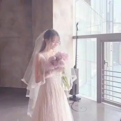 满满仙女味女生头像半身白色裙子部位图
