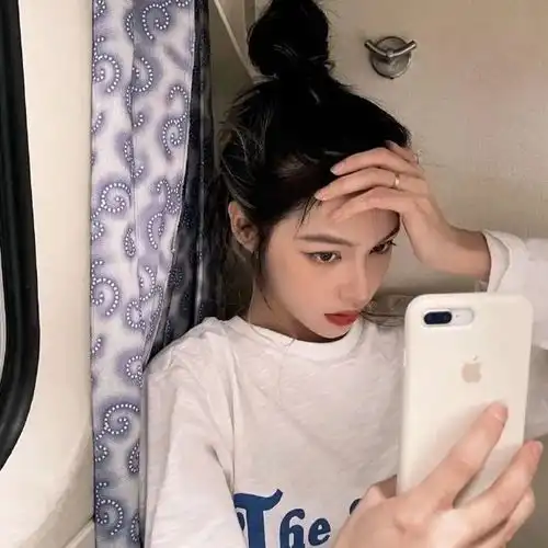 女生头像,最折磨人的是你的忽冷忽热