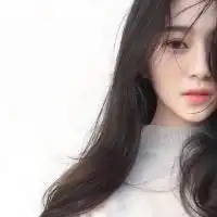 长发全垂遮脸,要遮住脸庞,脸娇小女生的照片