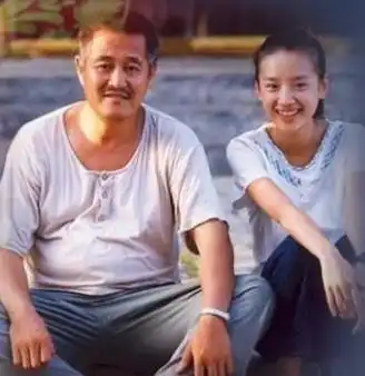 女神收割机王大治,董洁为他痴迷,而你只看到他的丑