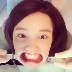 网红女生头像双人张大奕