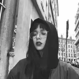女唯美头像黑白冷酷
