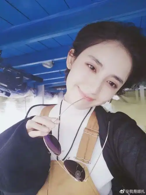 有漂亮的脸蛋和精致的五官就够了不你还要