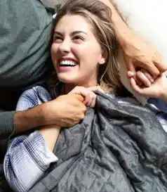 2018美国艾美奖女演员我用重力毯取代了男人