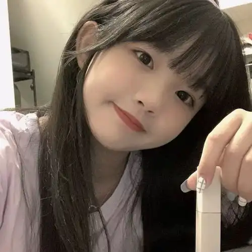 女生头像离开我的就是路人不管我曾经多在乎