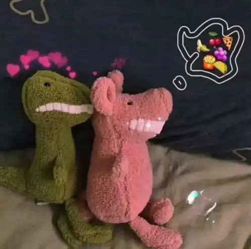 情话对着左耳说更有效