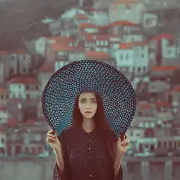 治愈系少女将梦幻与爱融入到自己的作品中