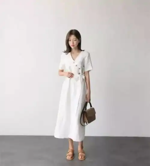 炎炎夏日微胖女生体重120的女生要如何穿搭来遮住肉肉