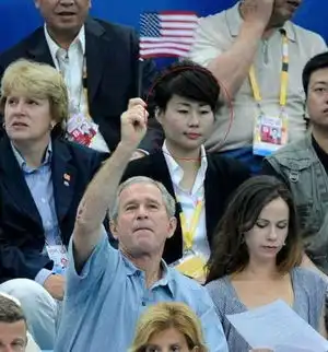 女生头像最美保镖