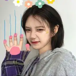 酷酷的女生闺蜜头像同一人两张三张