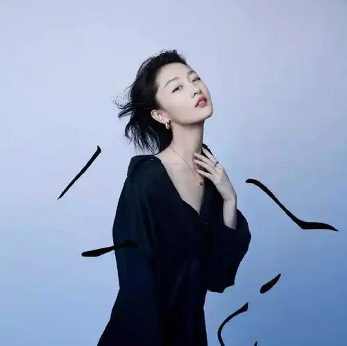 成熟优雅女生图片头像周