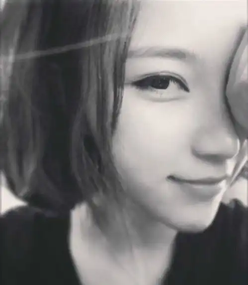 中分有气质女生头像