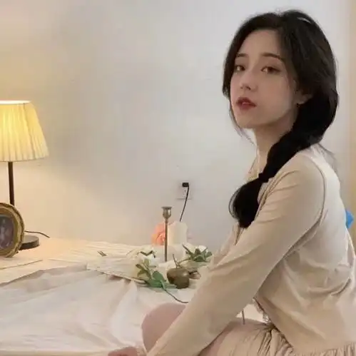 搞怪少女的搞怪文案