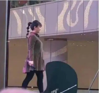 女大十八变面目全非,林妙可胖得网友不敢认