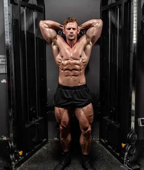 ig健身网红运动员被女友爆料与跨性别人士打情骂俏