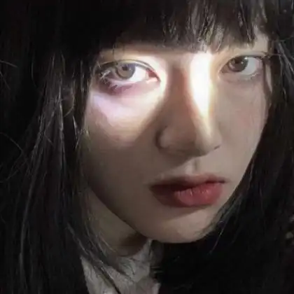 成熟优雅女生图片头像光