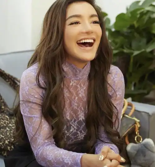 曾经的快女冠军大变脸,整容失败像怪物,只剩眼珠是自己的