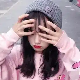 女生头像我很后悔向某些人敞开心扉他们根本不配了解我的那一面