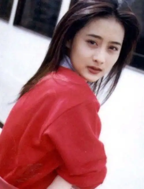 46岁陈德容自曝离婚回顾旧时光的大美人