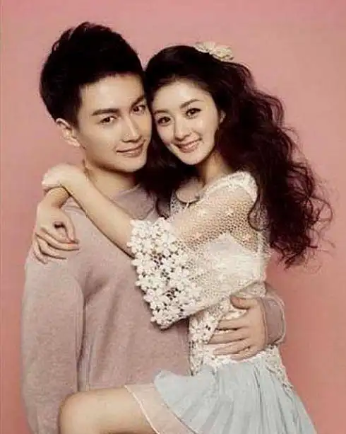 陈晓陈妍希再被传婚变,女方甜笑打破谣言,自爆即将要二胎