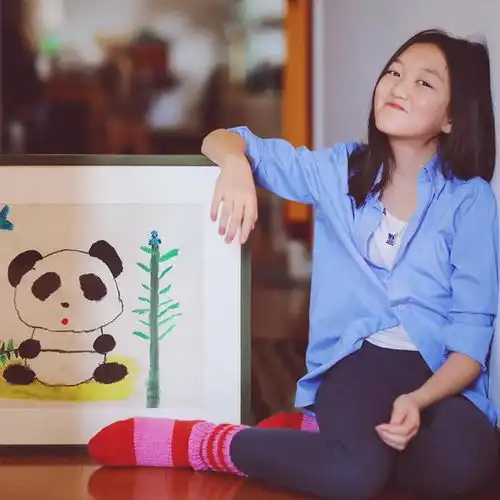 李嫣,谁能想到呢16年后的她摇身一变成美女,气质完胜身边闺蜜