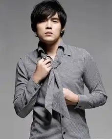 周杰伦出道十年只翘班一次自觉年轻不想结婚