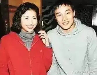 陈奕迅为何会爱一个长得丑还败家的女人近二十年