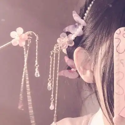 女头部位头像短发情场高