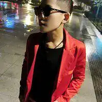 戴墨镜成熟男头像图片微信头像图片大全