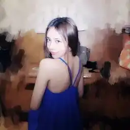 不相信爱情你会过得比较快乐美女自拍