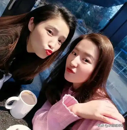 女生狼尾头像龚蓓苾
