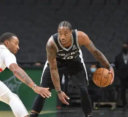 场均216931岁科比传人大爆发,打脸espn