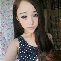 她叫什么名字一个网络美女
