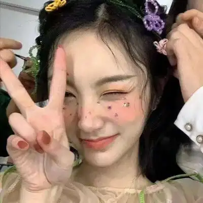 2021超a的qq头像女生霸气高冷范所有的好事不是不来而是在等红绿灯