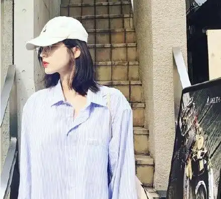 女生白色简约头像古力娜