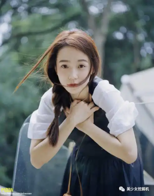 网红模特经济现在网红服装店销量好不好全靠妹子靓不靓