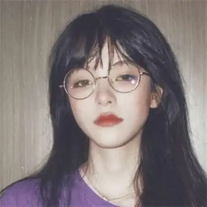 对你的爱深藏于心,落寞的伤感的女生头像