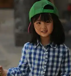 组图多才多艺黄磊女儿多多弹琴手法娴熟气质佳